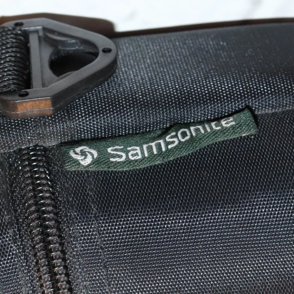 🖤 Vintage Samsonite Camera Bag · 4